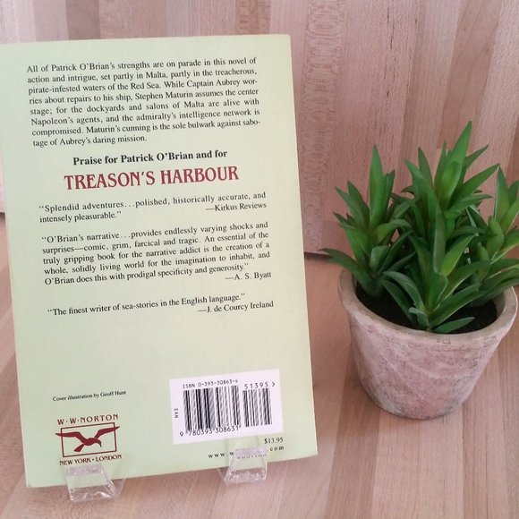 Chronicles by Patrick O'Brian 'Treason's Harbour' - Picture 2 of 2
